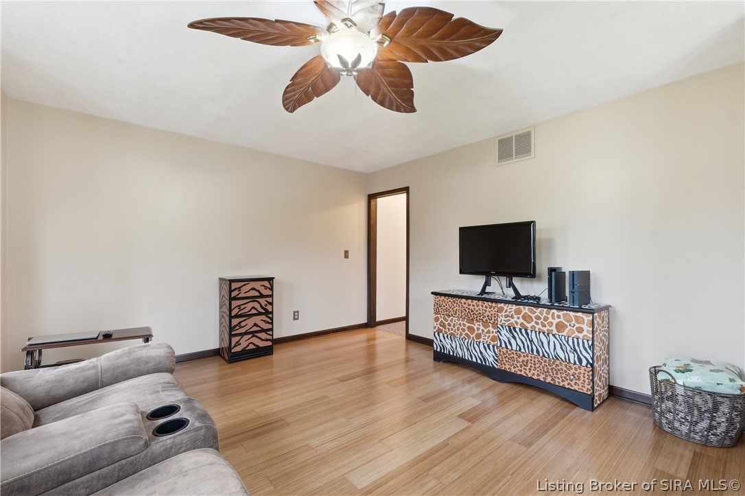 7245 Highway 335 NE