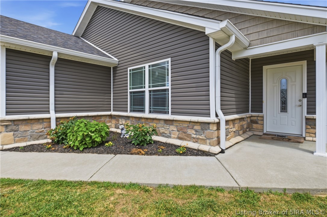 8014 Lucas Lane
