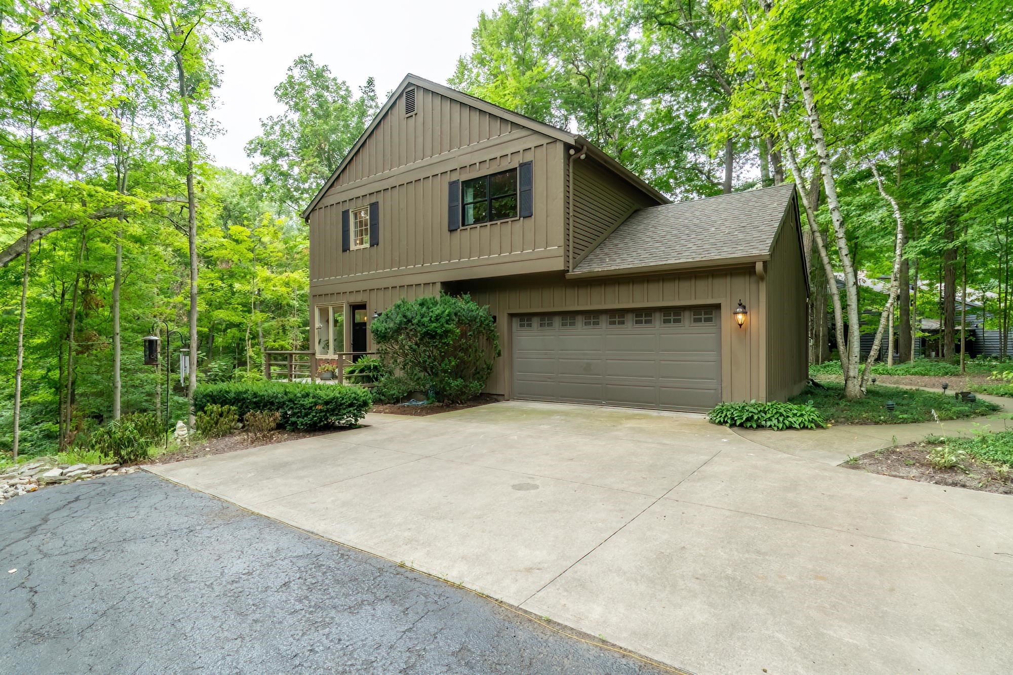 15520 Woodbrook Trail