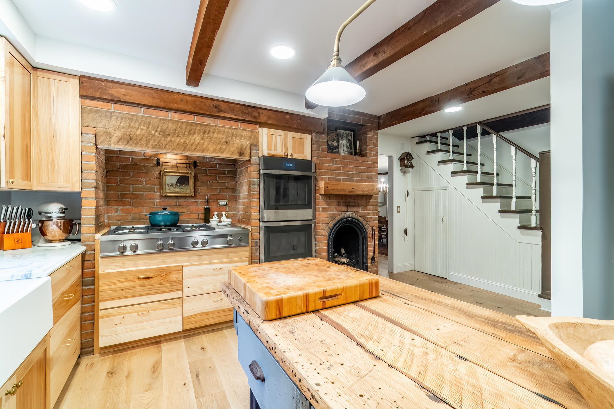 15520 Woodbrook Trail