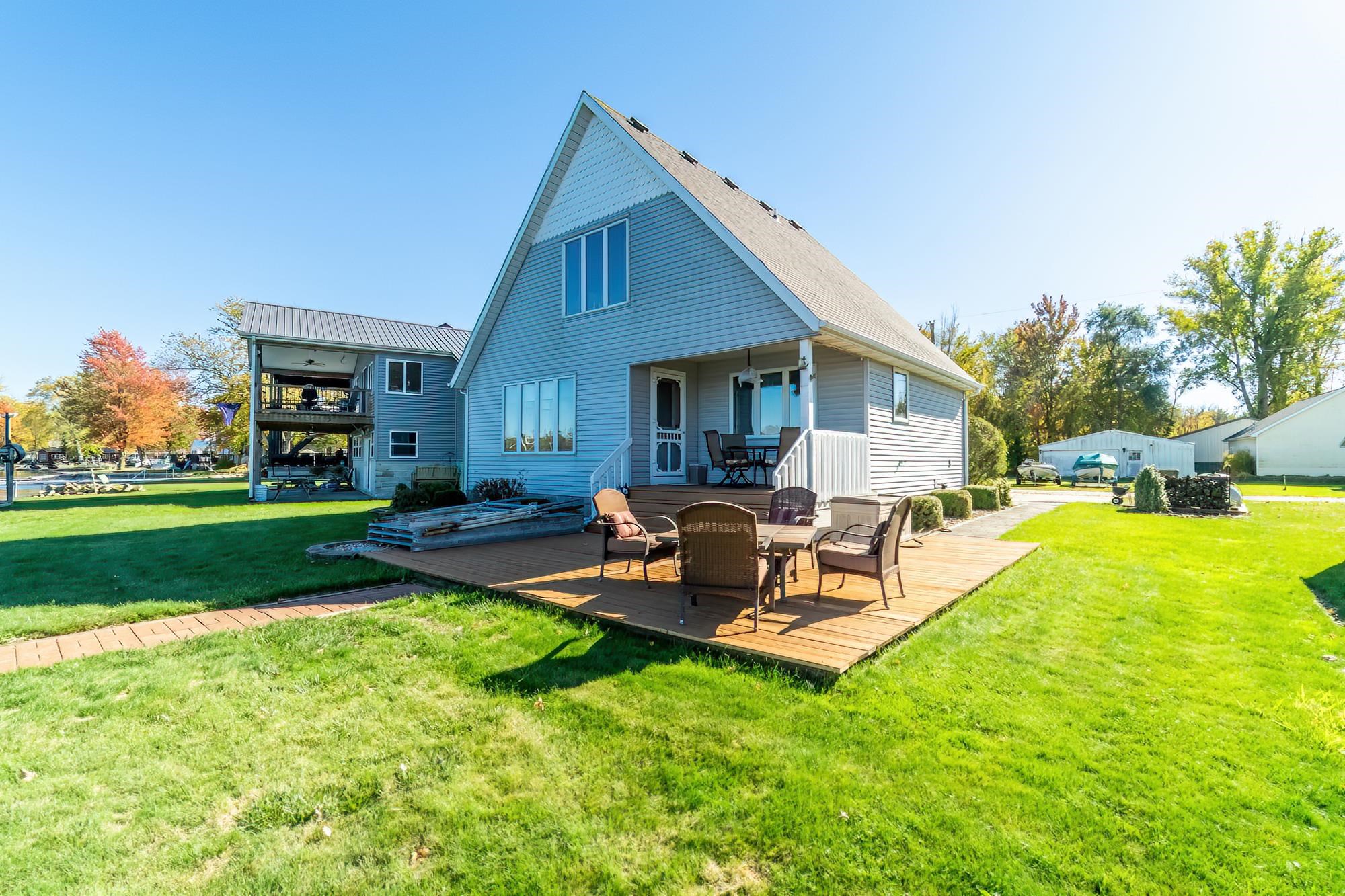 94 W Waldron Lake Drive