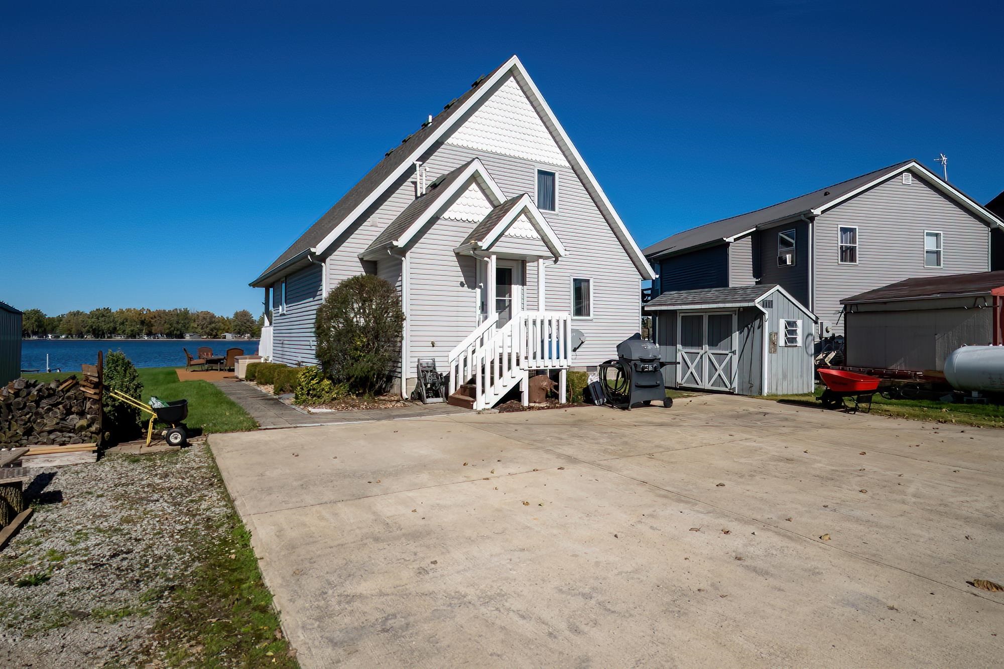 94 W Waldron Lake Drive