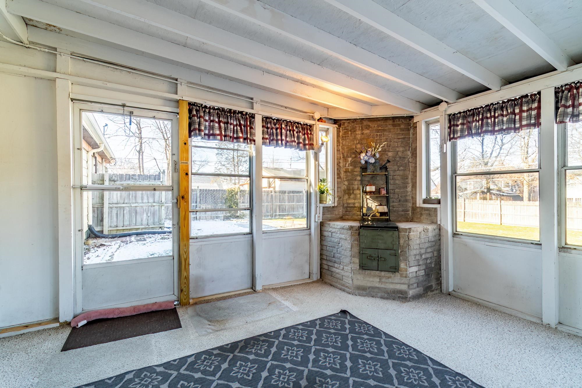 440 W Fleming Avenue