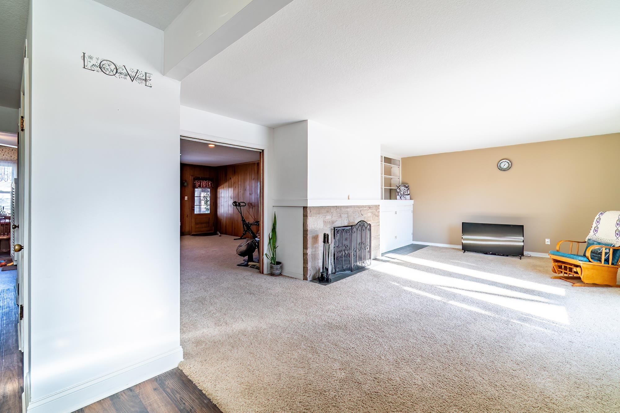 440 W Fleming Avenue