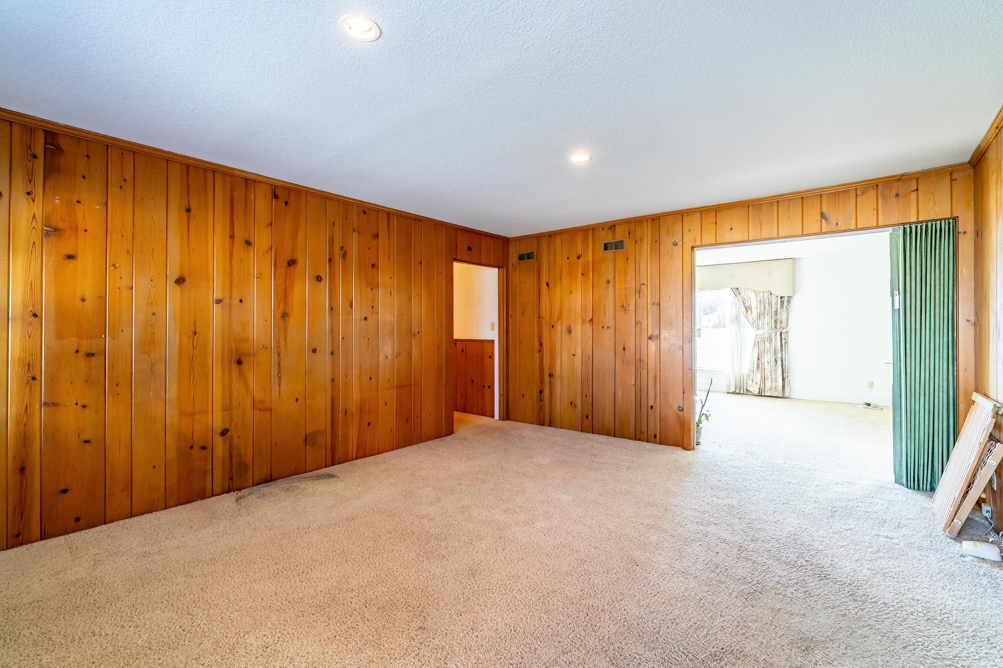 440 W Fleming Avenue