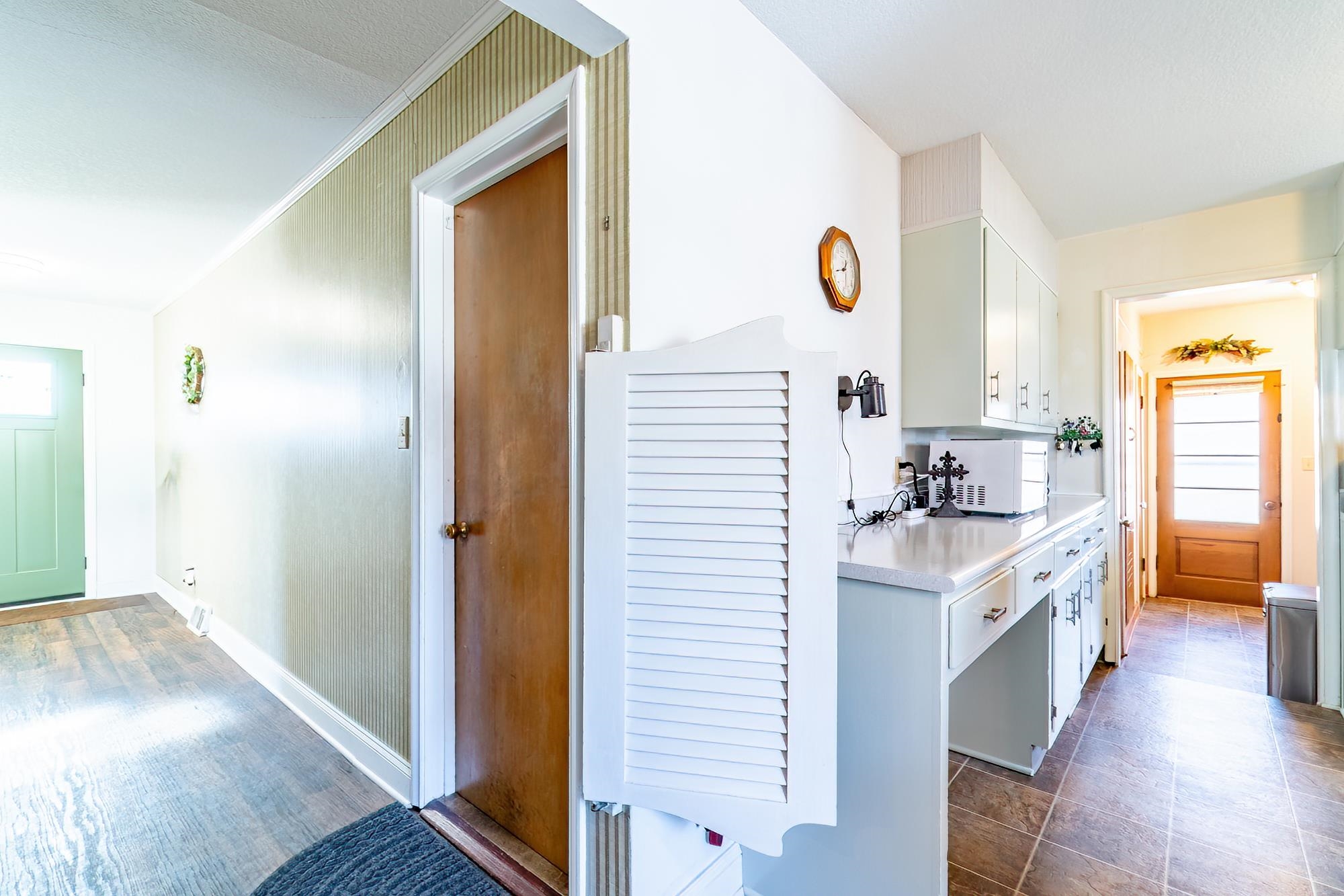 440 W Fleming Avenue