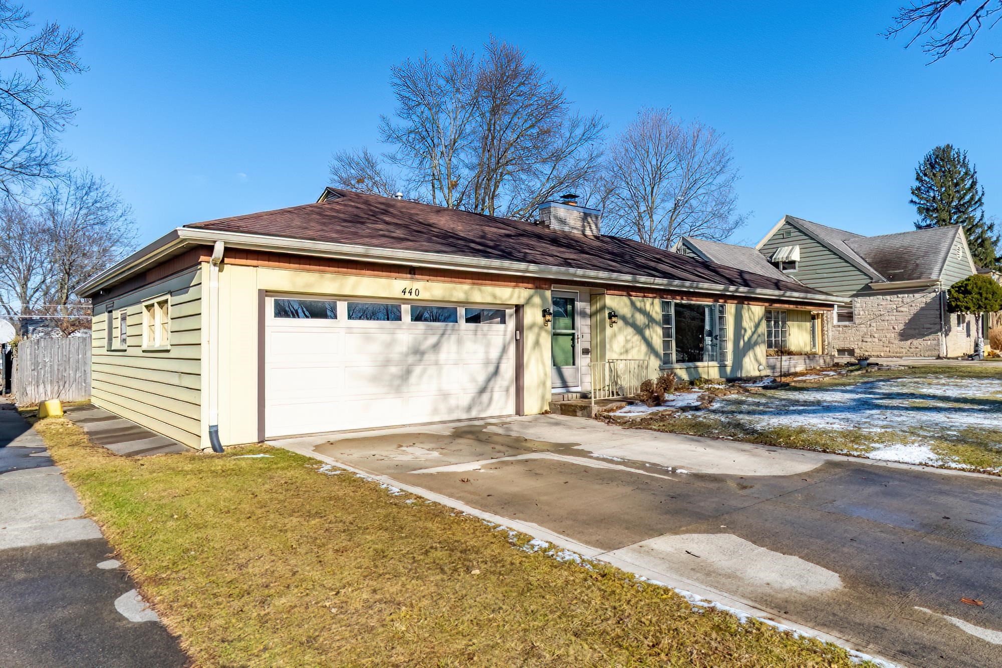 440 W Fleming Avenue