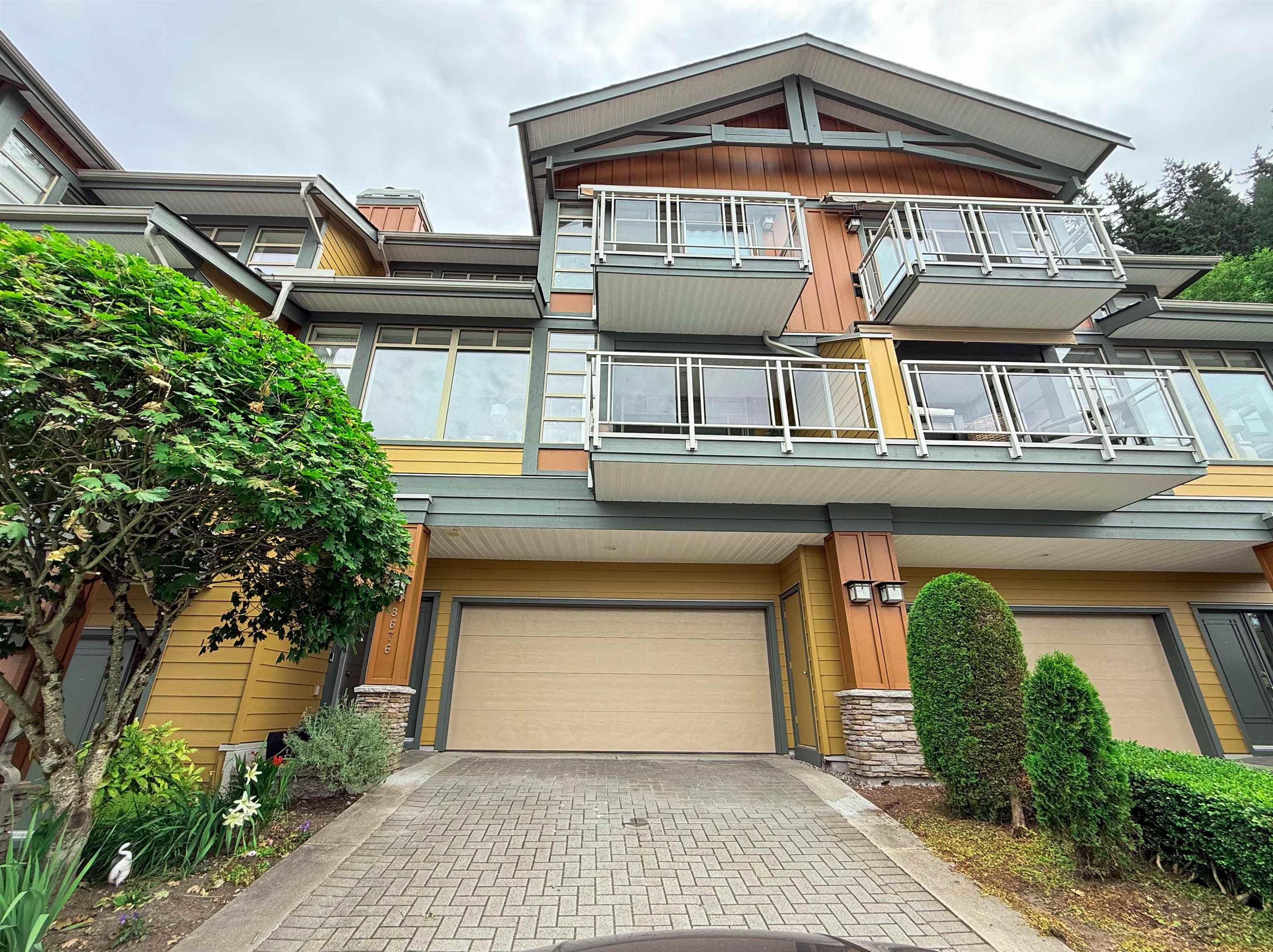 8676 SEASCAPE DRIVE, West Vancouver