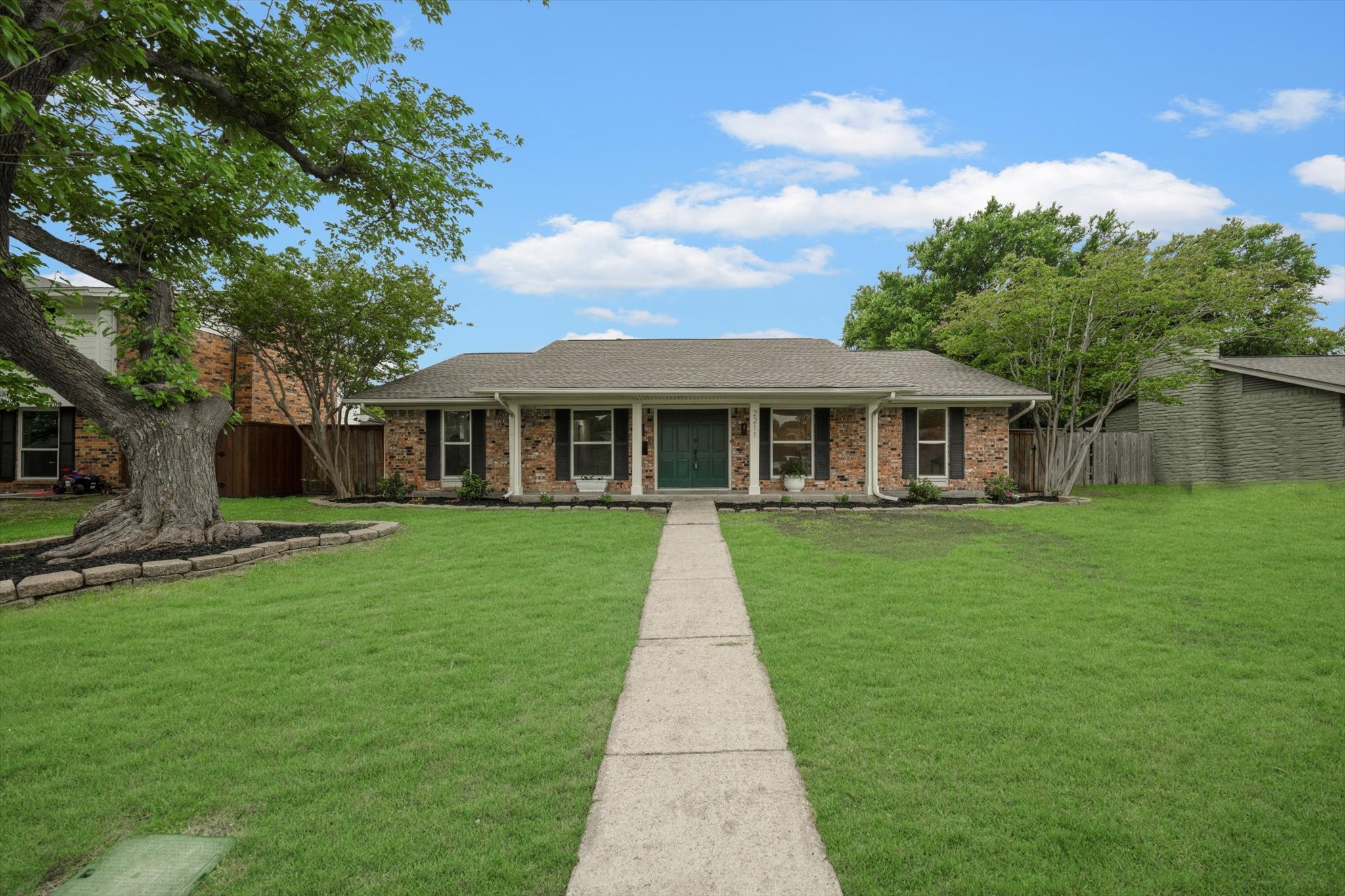 2211 Flat Creek Drive