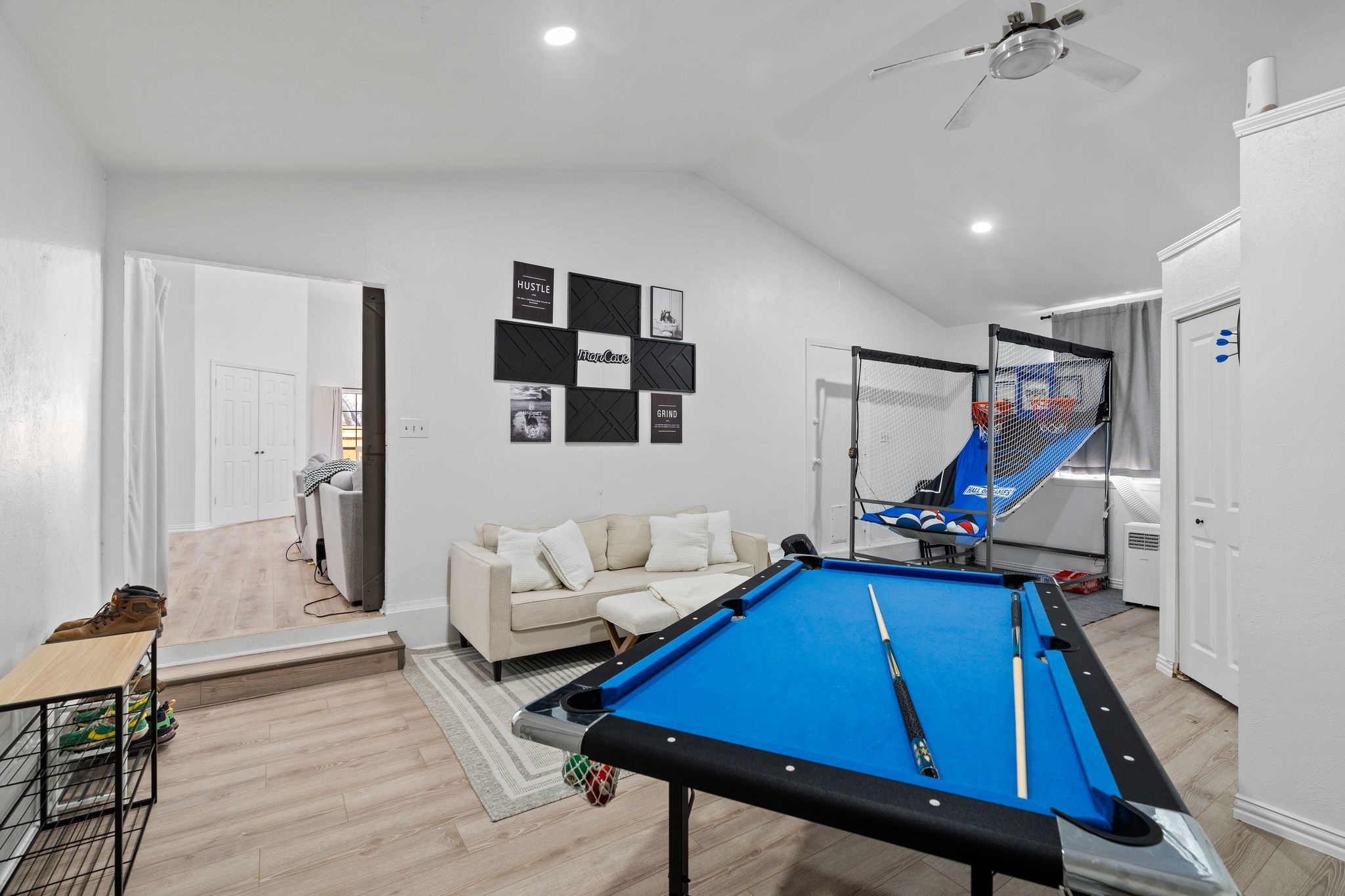 1382 Southridge Drive