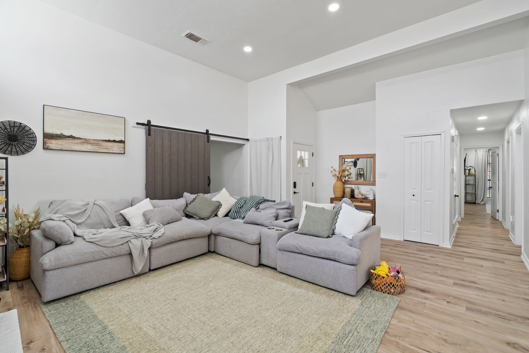 1382 Southridge Drive