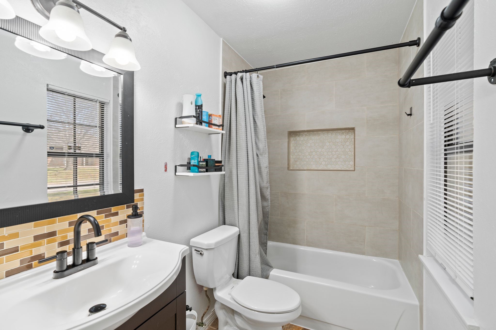 1382 Southridge Drive