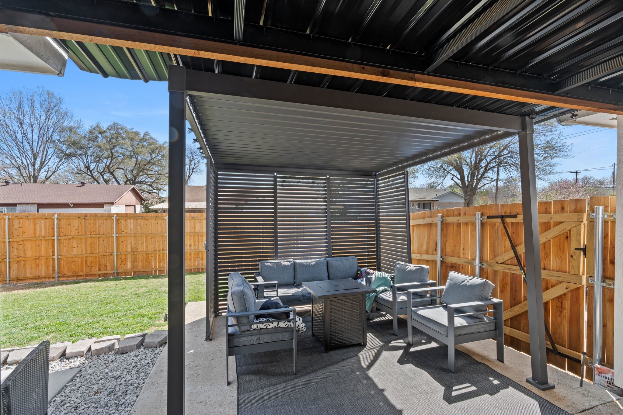 1382 Southridge Drive