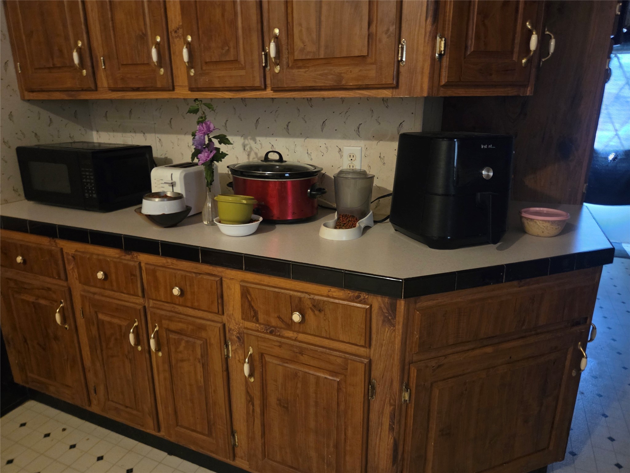 5101 Estes Parkway 105