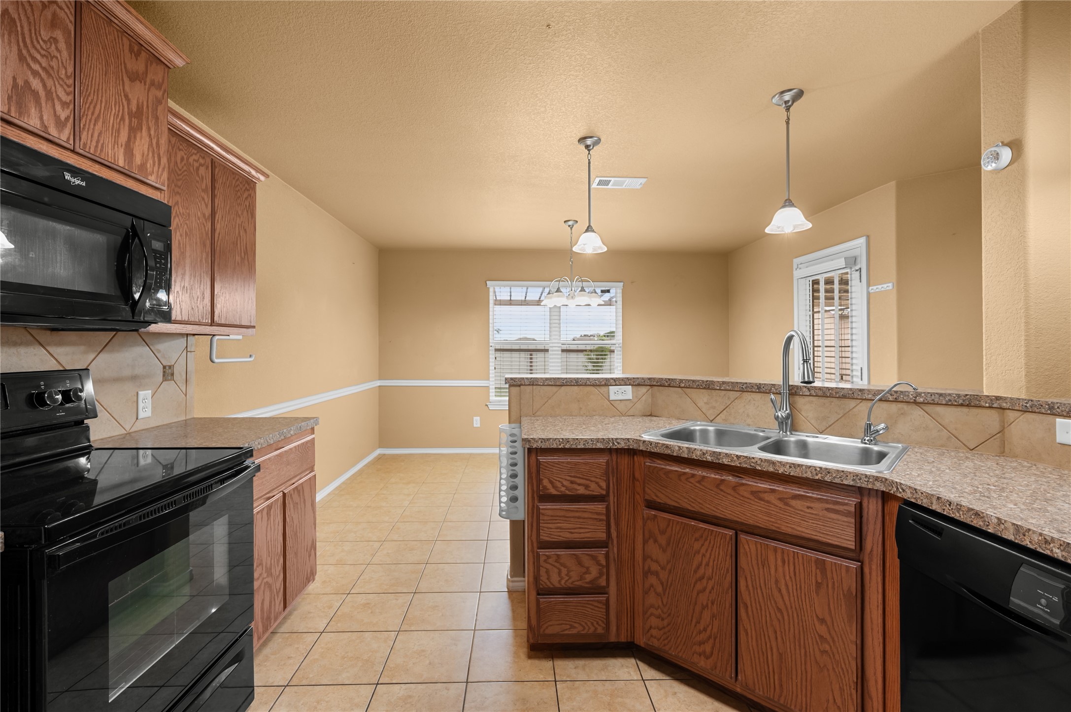 2200 Golden Eagle Drive