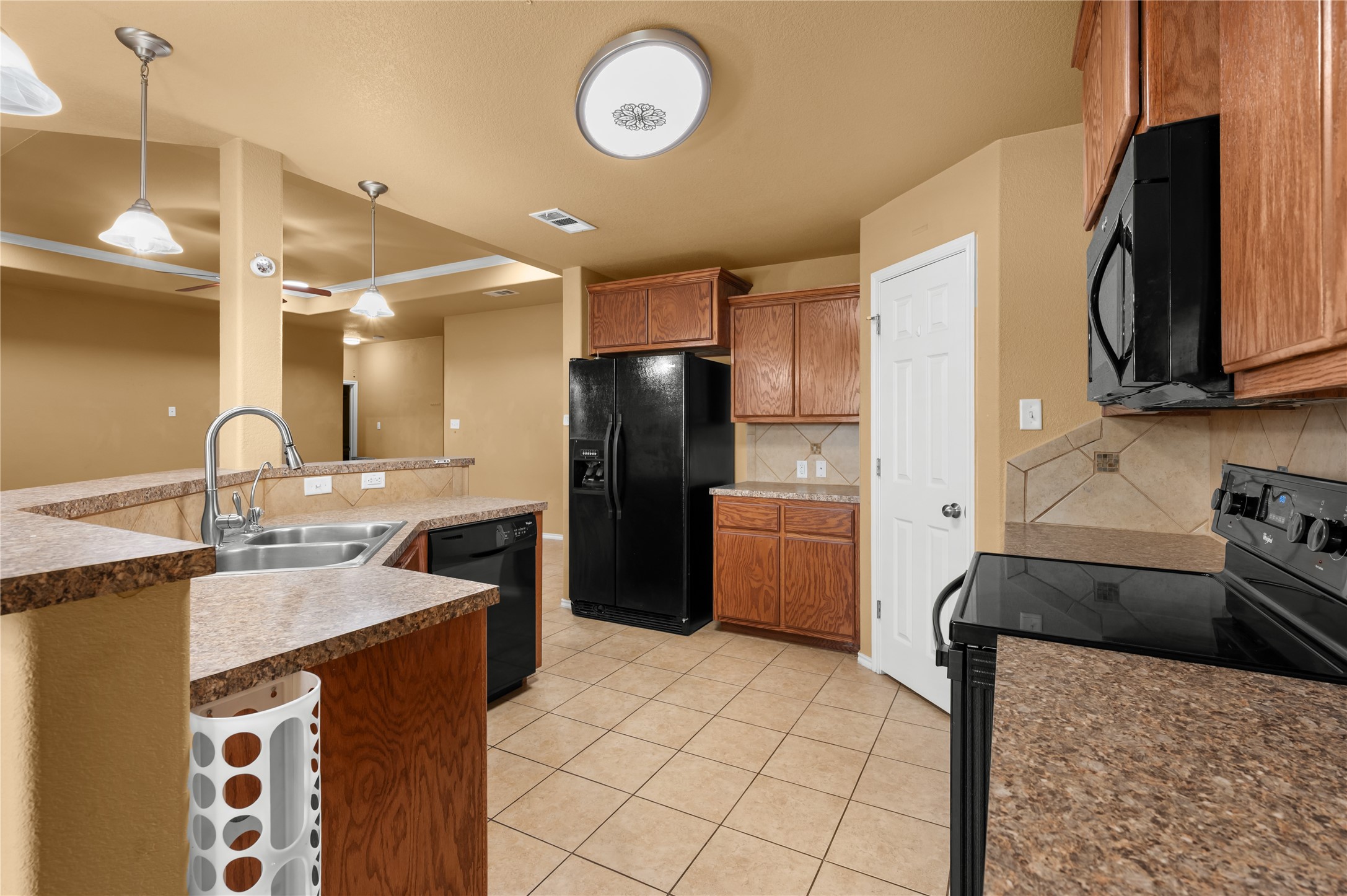 2200 Golden Eagle Drive