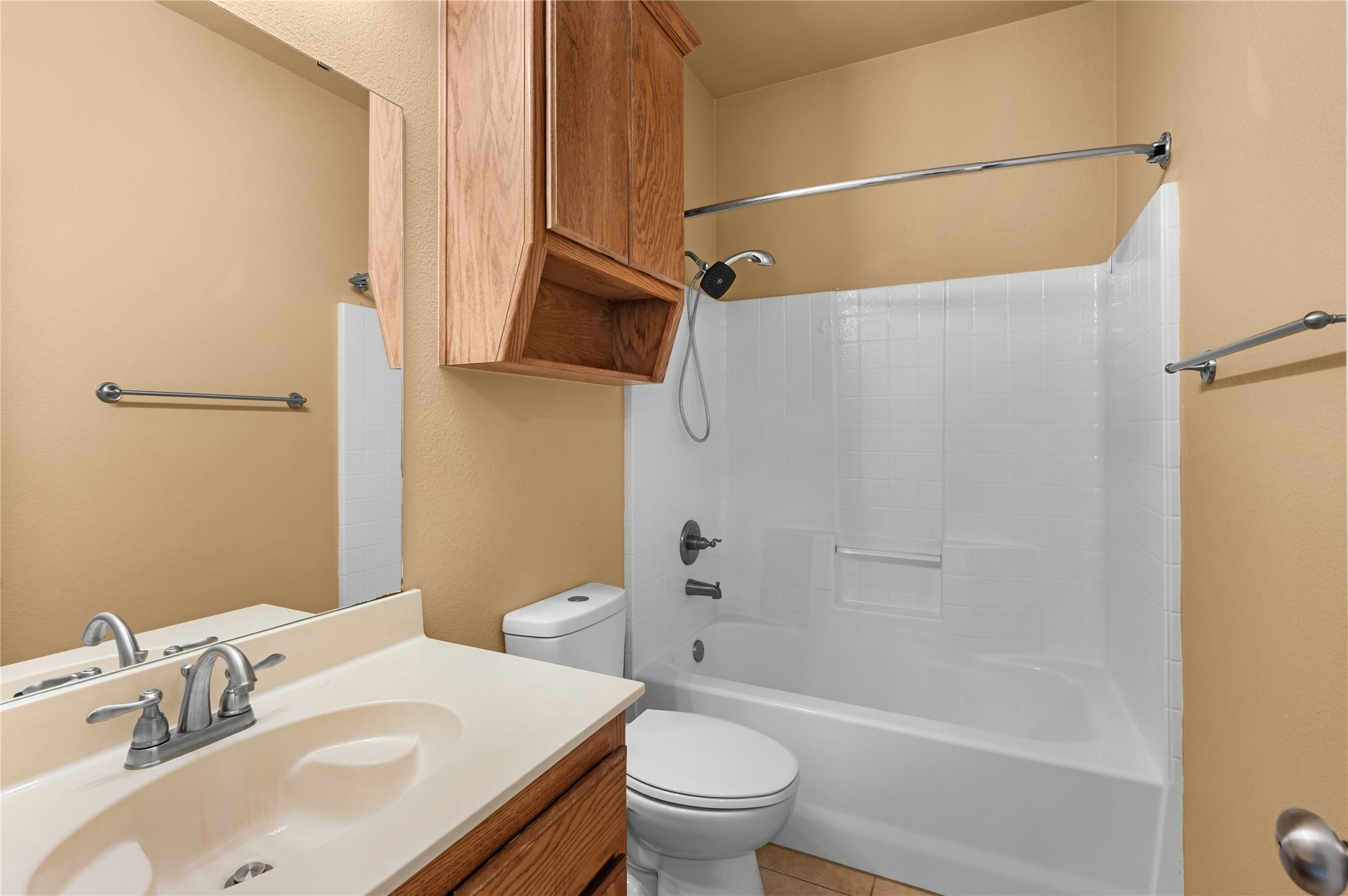 2200 Golden Eagle Drive