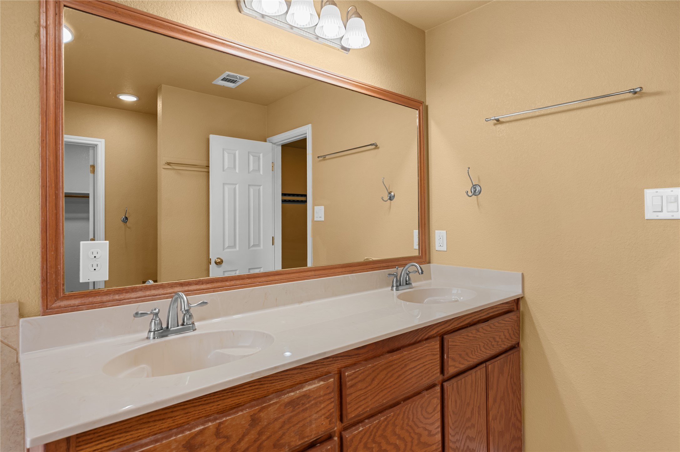 2200 Golden Eagle Drive