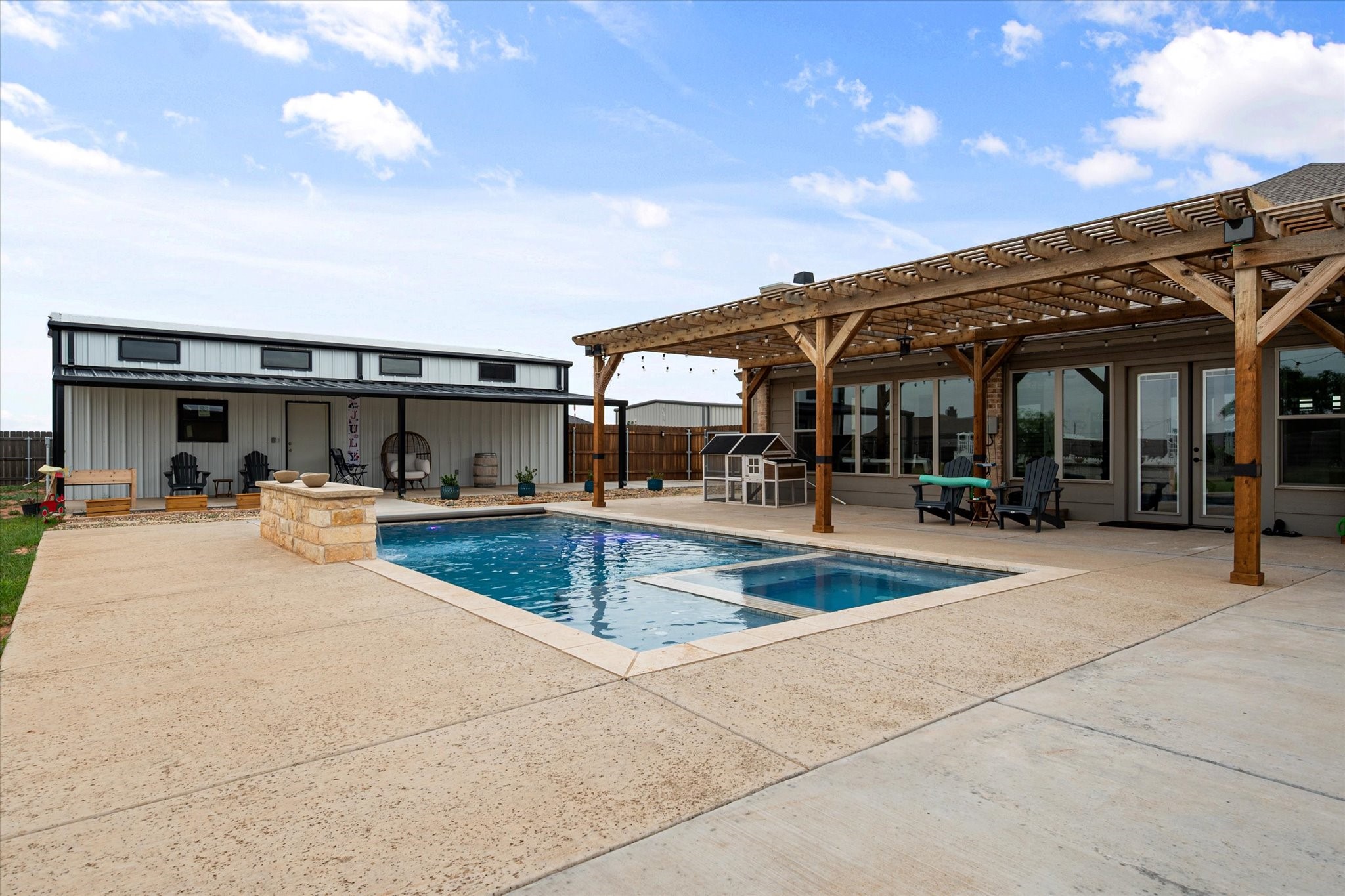 1105 Cotton Creek