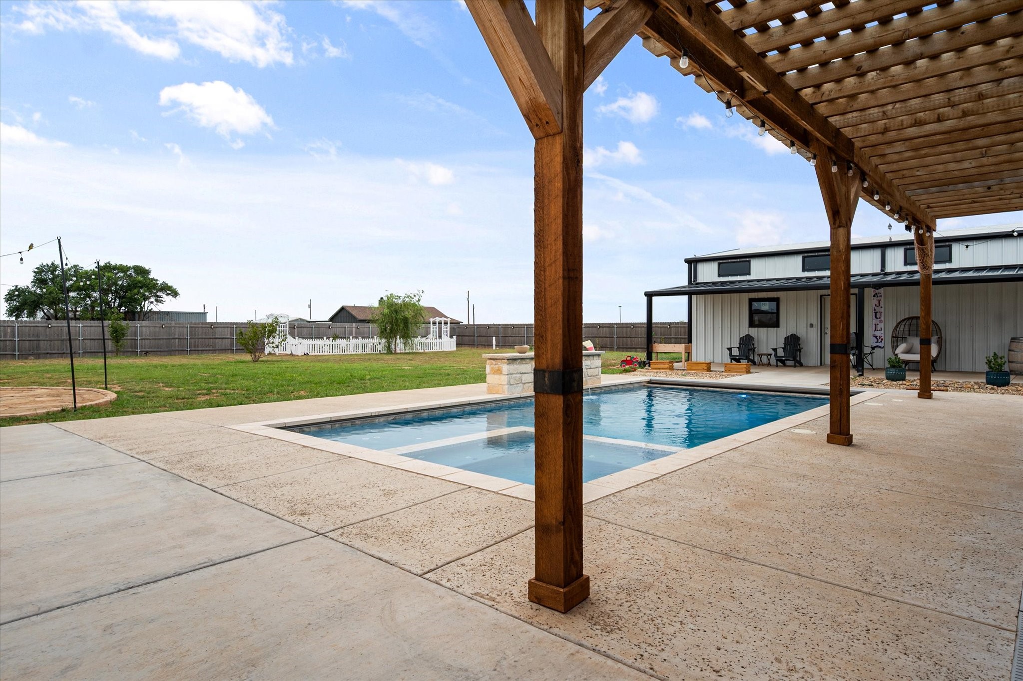 1105 Cotton Creek