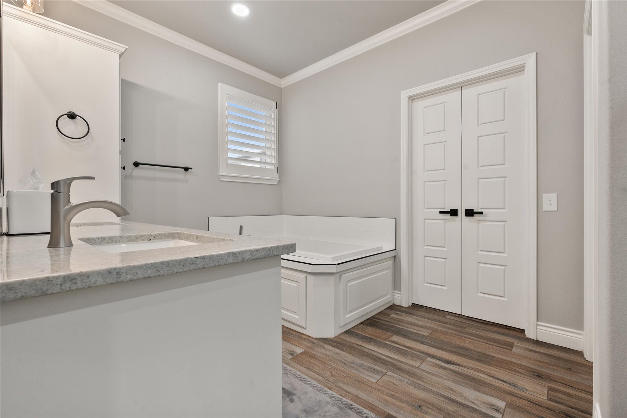1105 Cotton Creek