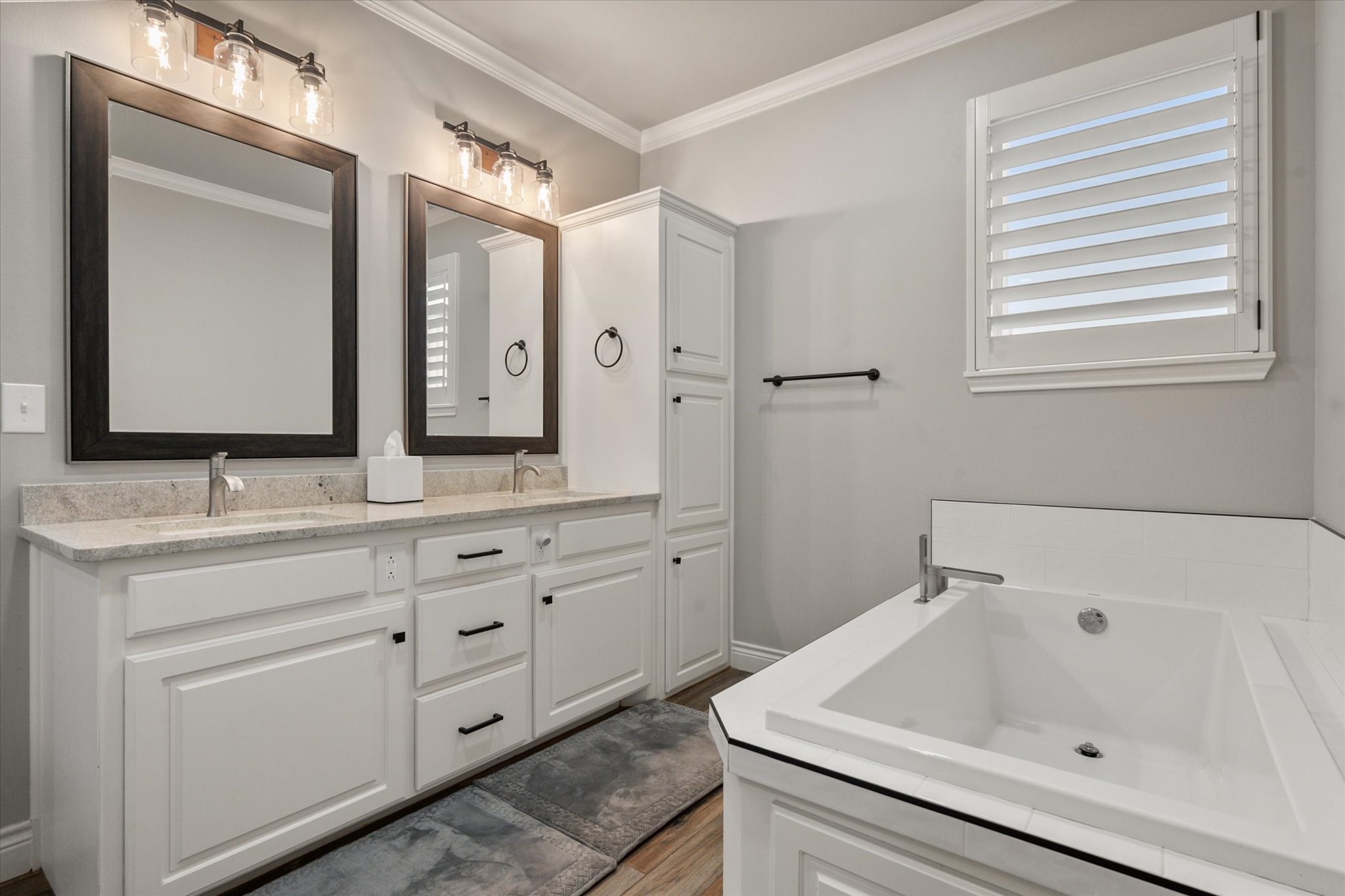 1105 Cotton Creek