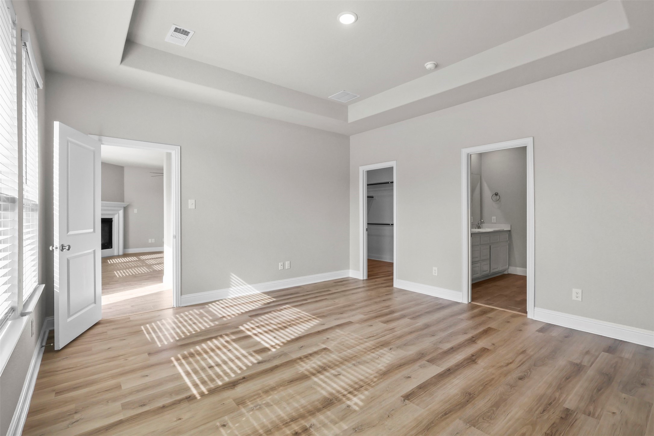 1200 Carinna Drive