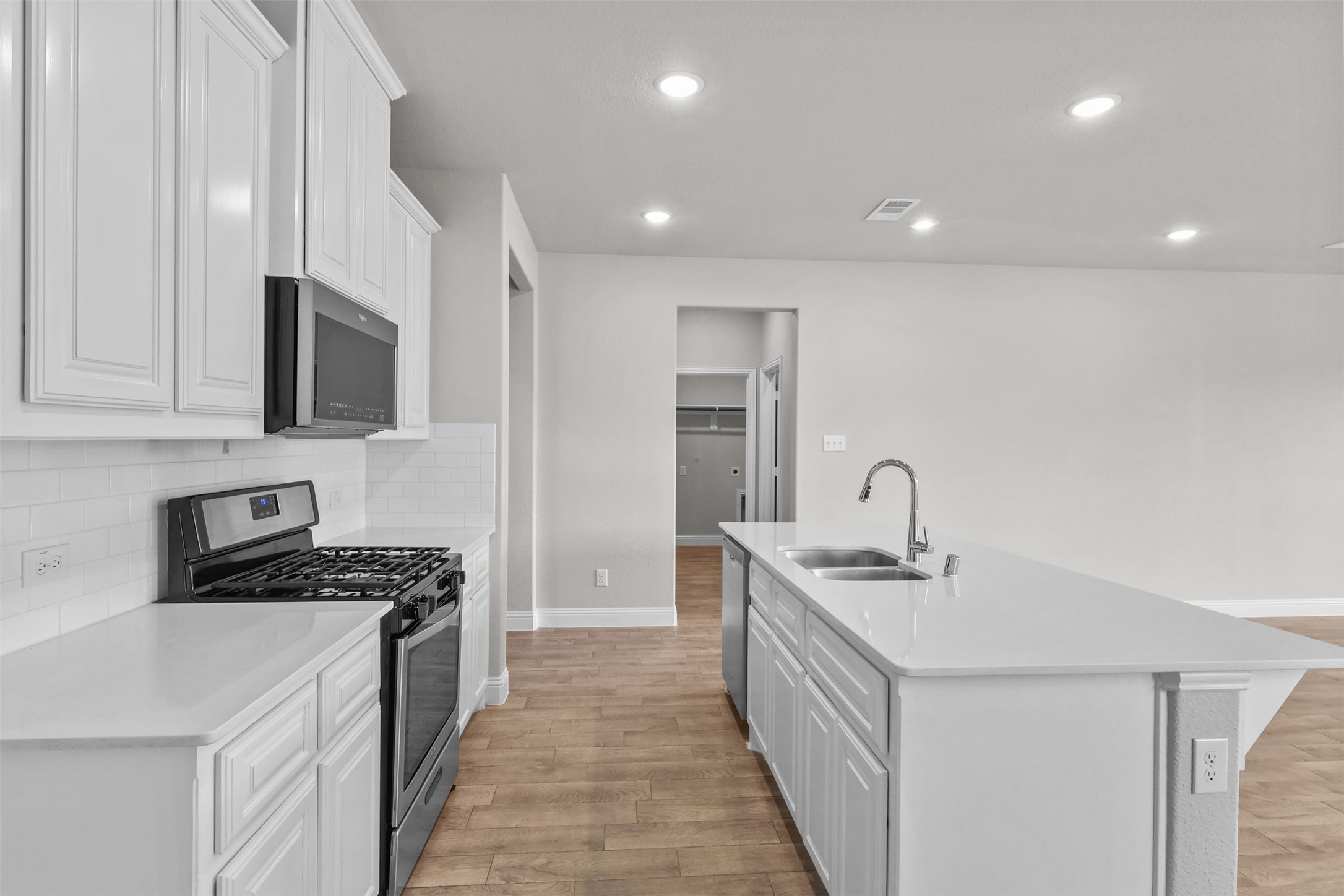 1200 Carinna Drive