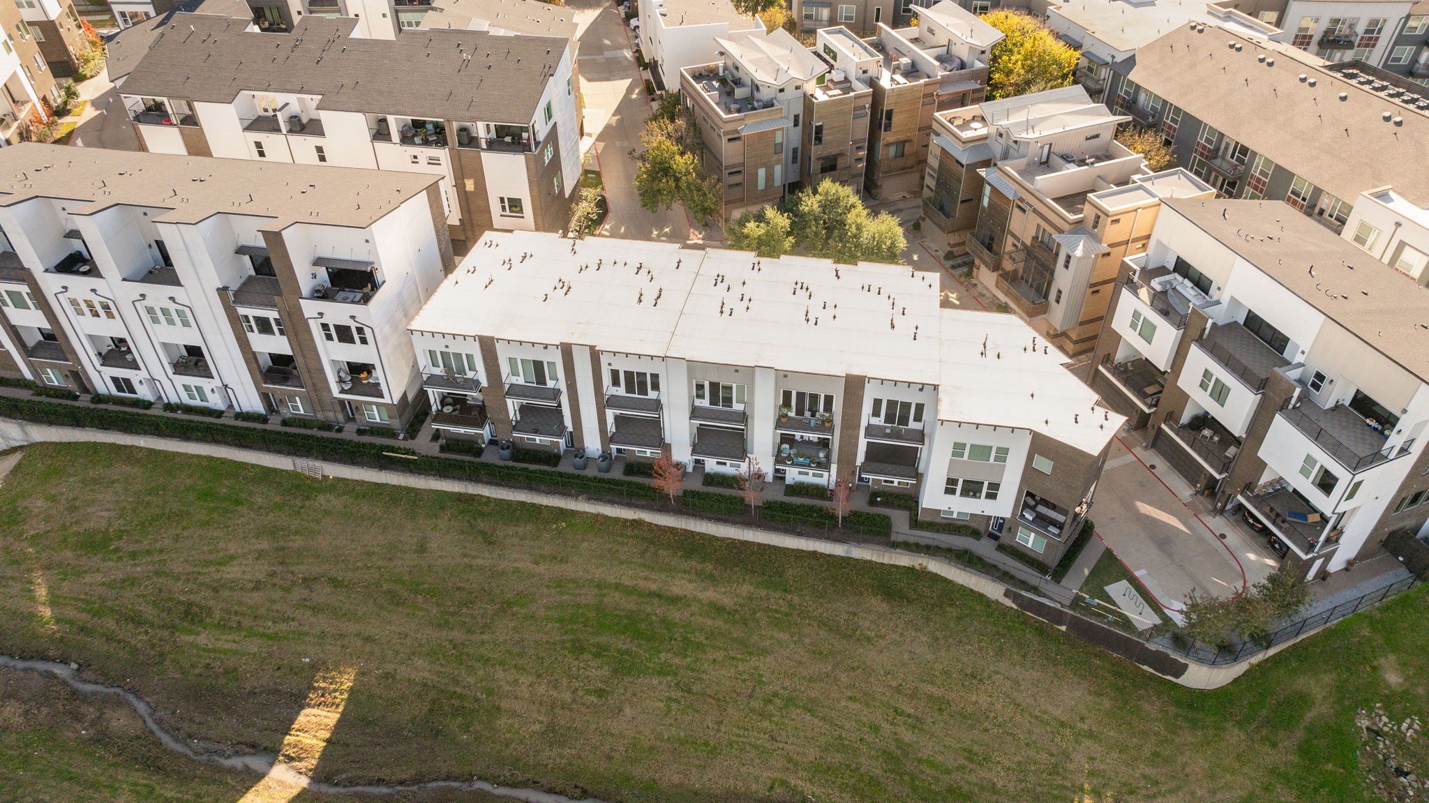 381 E Greenbriar Lane 1603