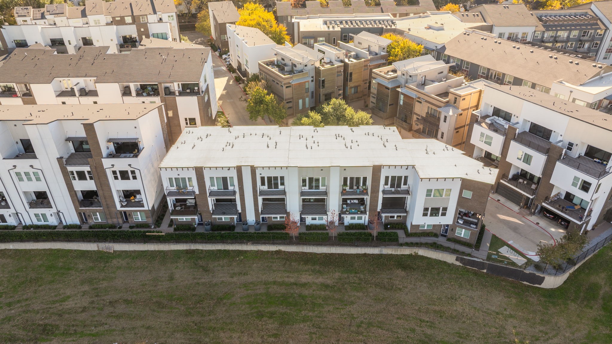 381 E Greenbriar Lane 1603