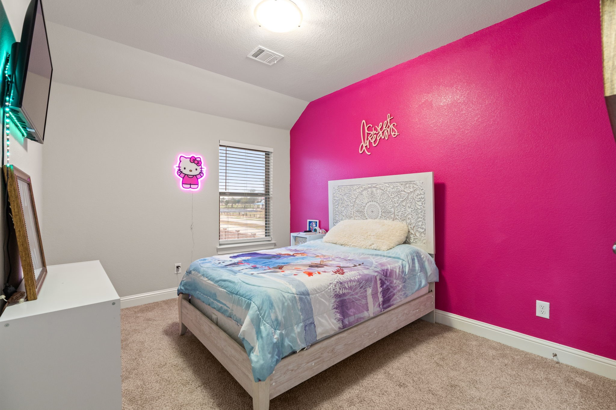 225 Lariat Trail