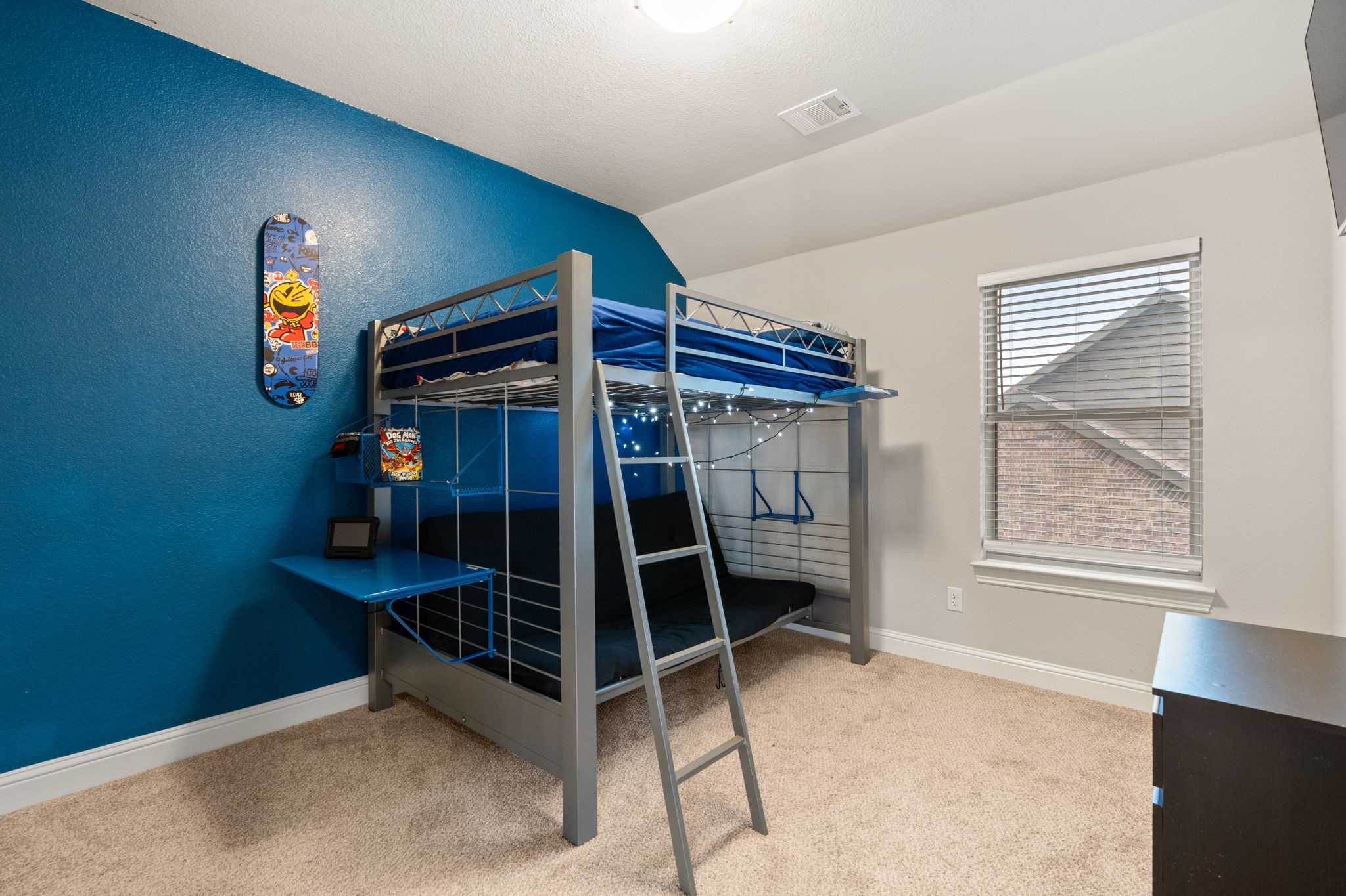 225 Lariat Trail