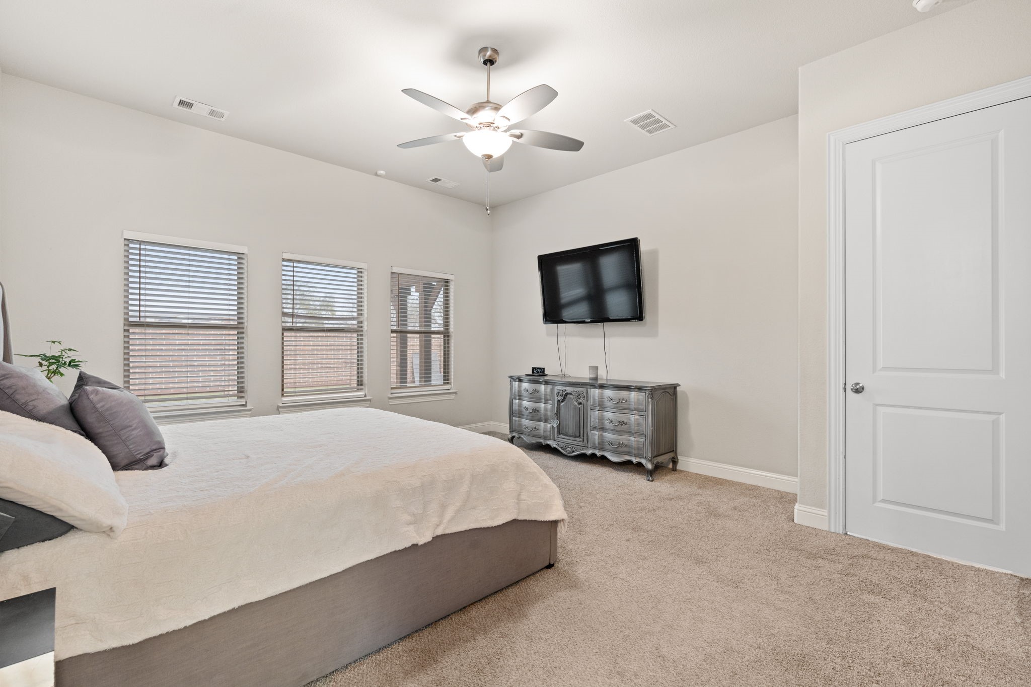 225 Lariat Trail