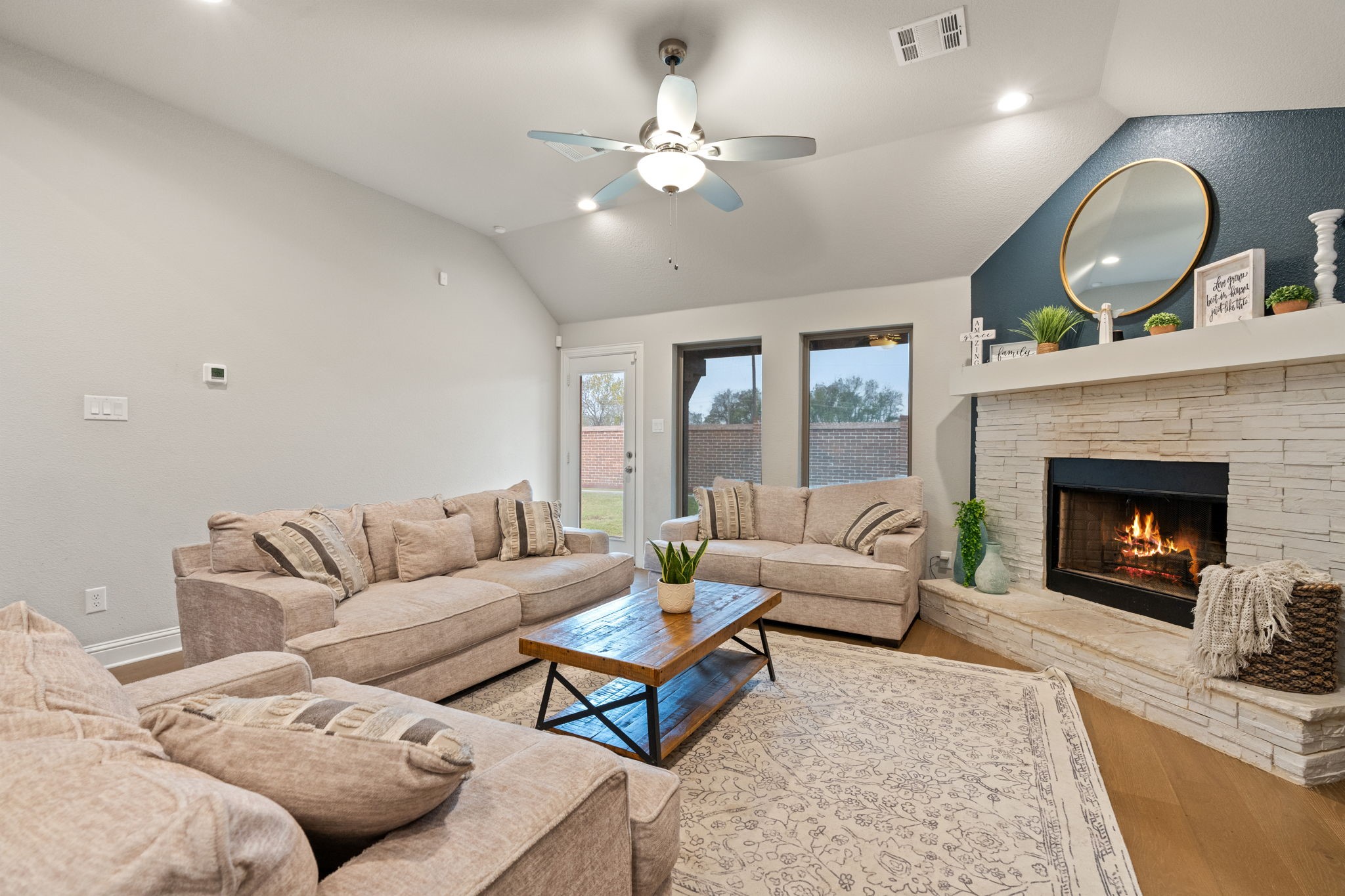 225 Lariat Trail