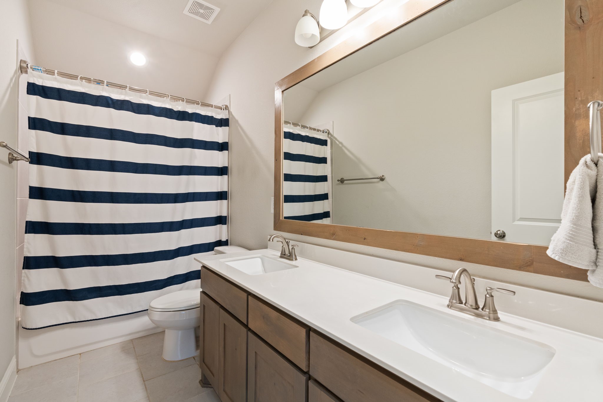 225 Lariat Trail