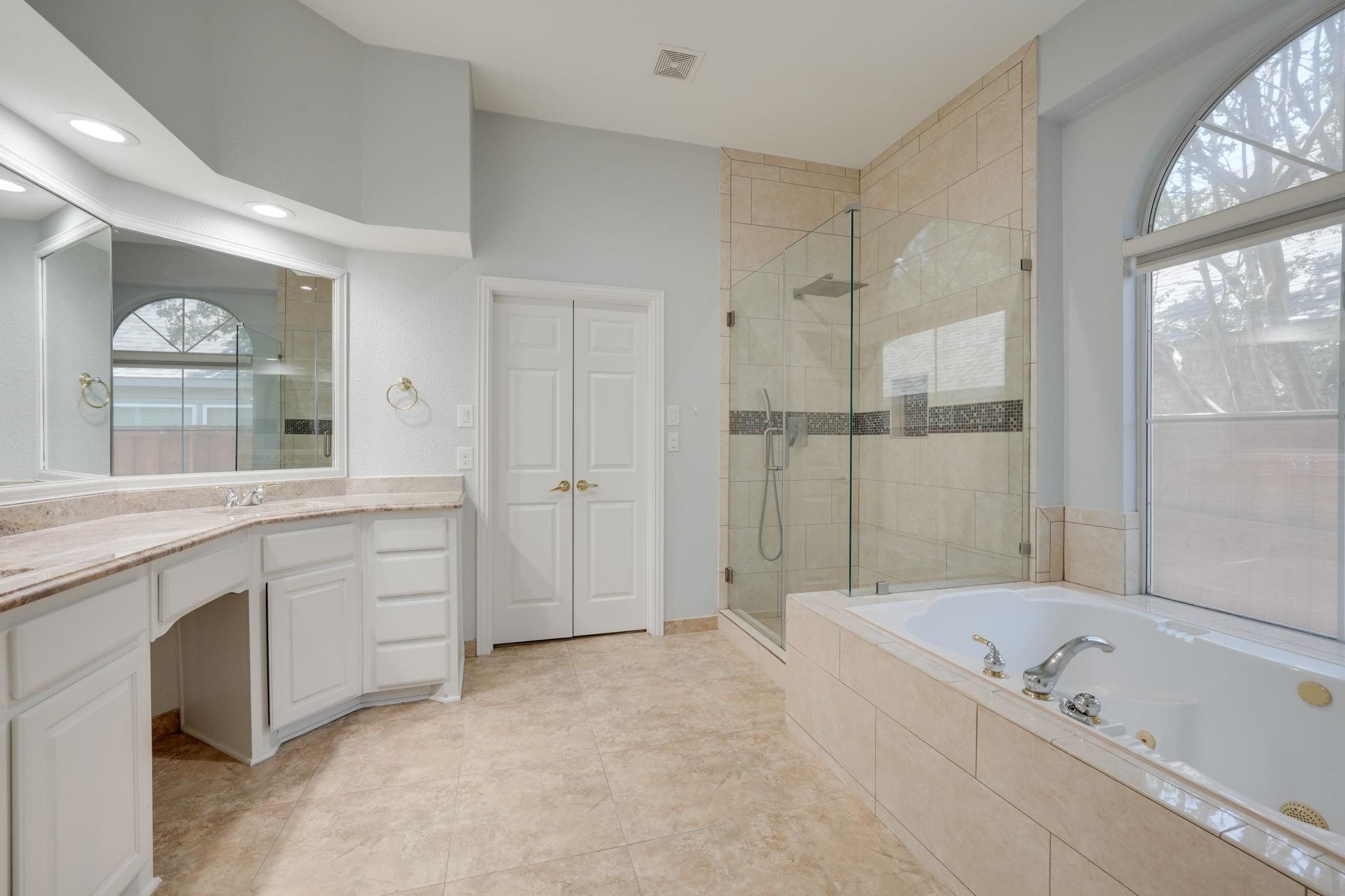 1508 Comanche Drive