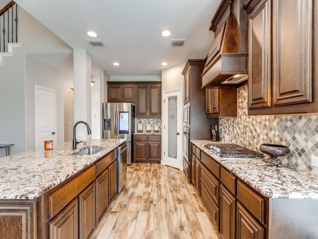 1605 Barnard Lane