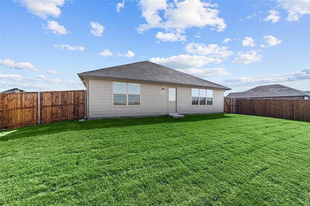 1504 Foxglove