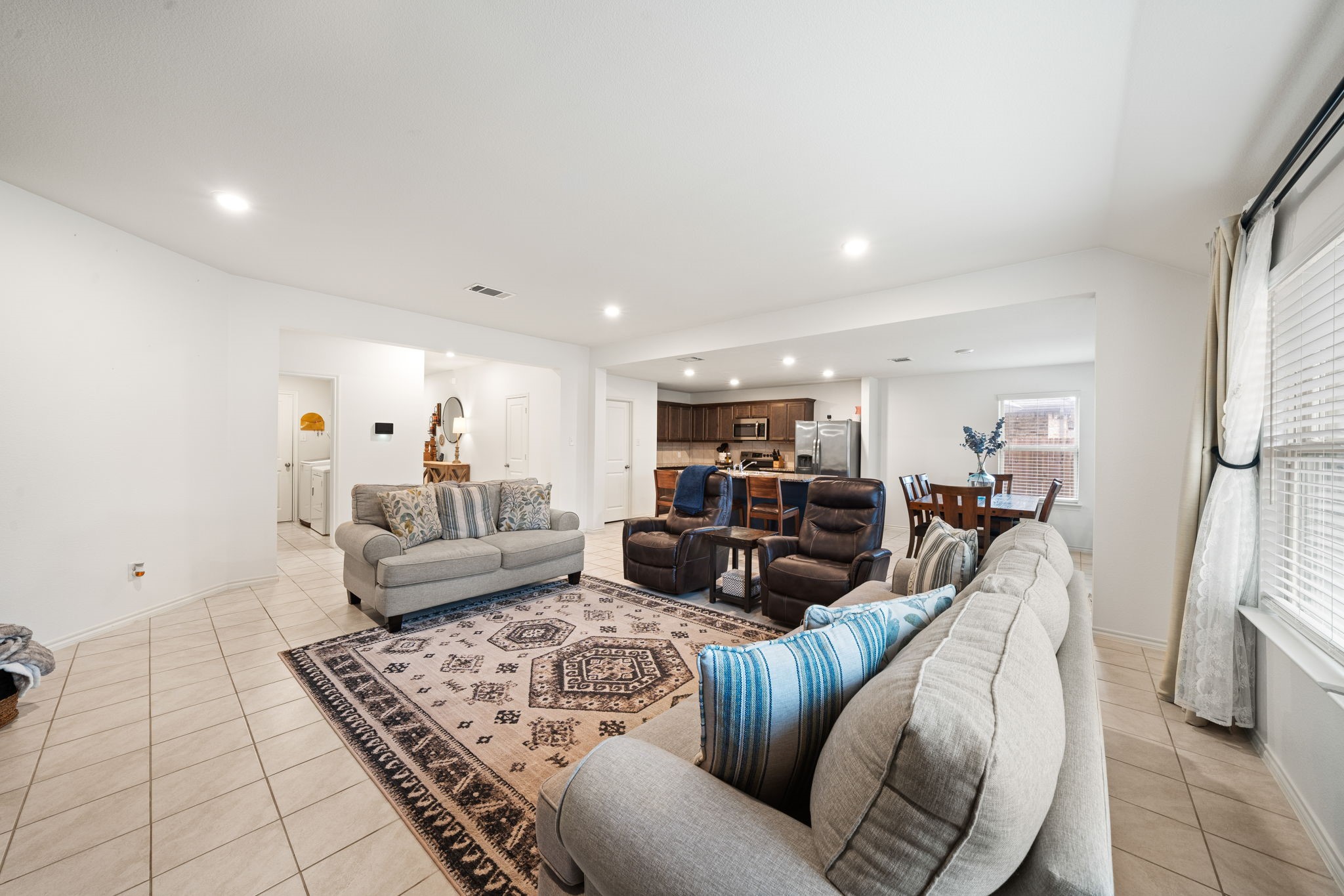 1536 Owen Way