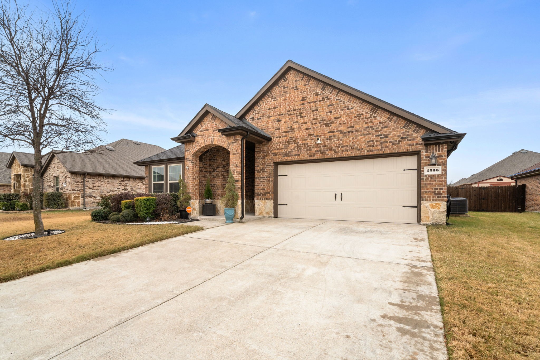 1536 Owen Way