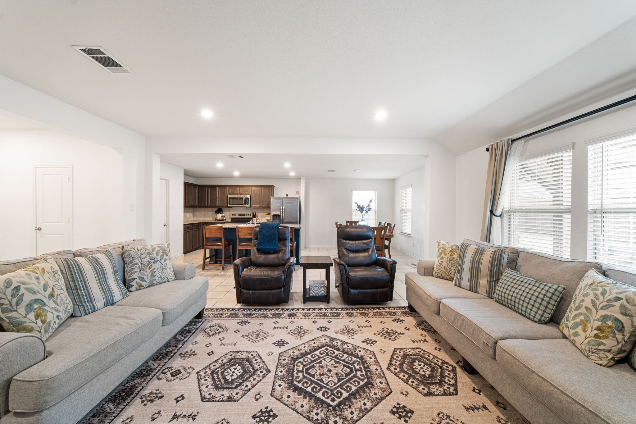 1536 Owen Way