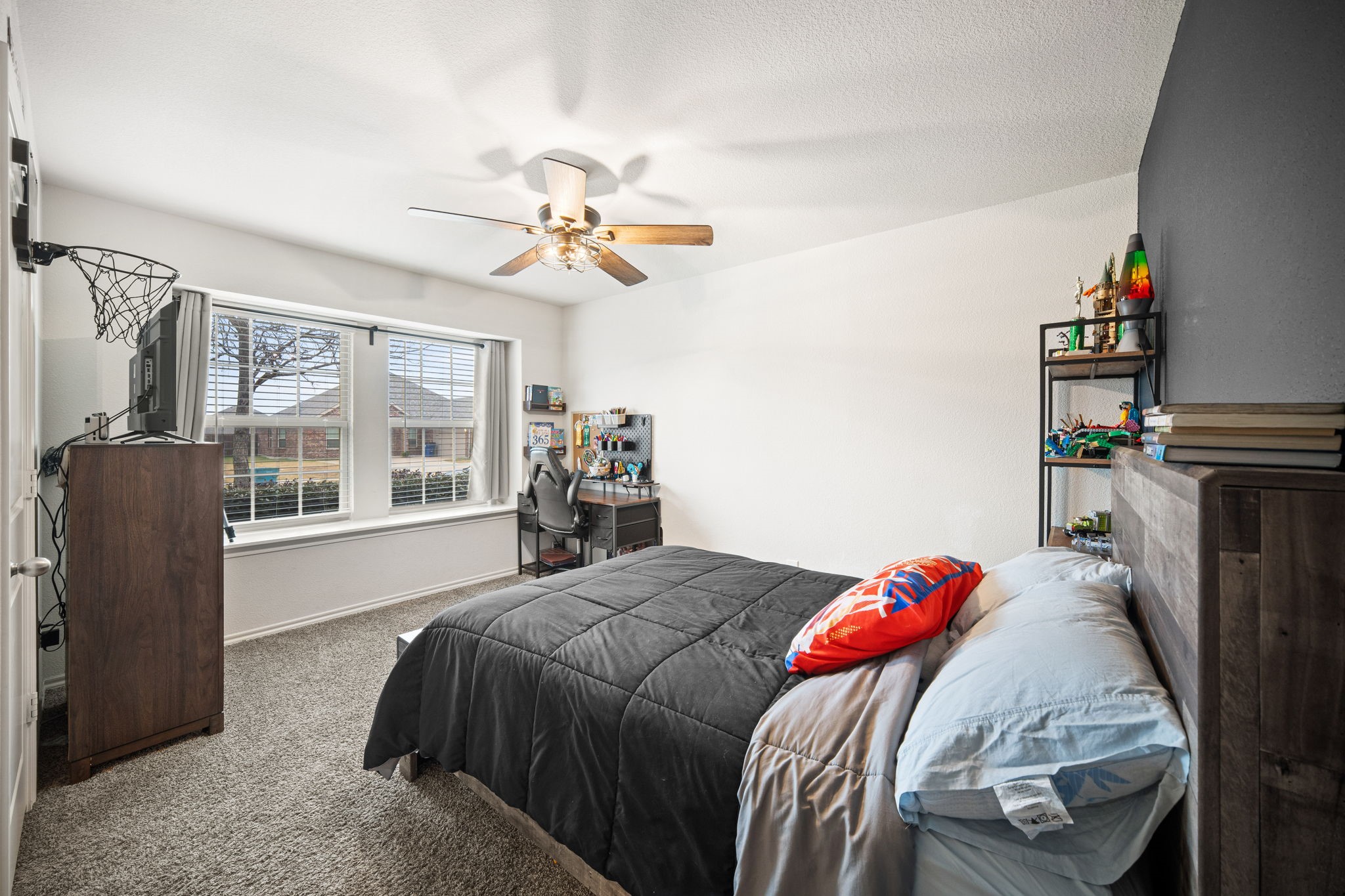 1536 Owen Way