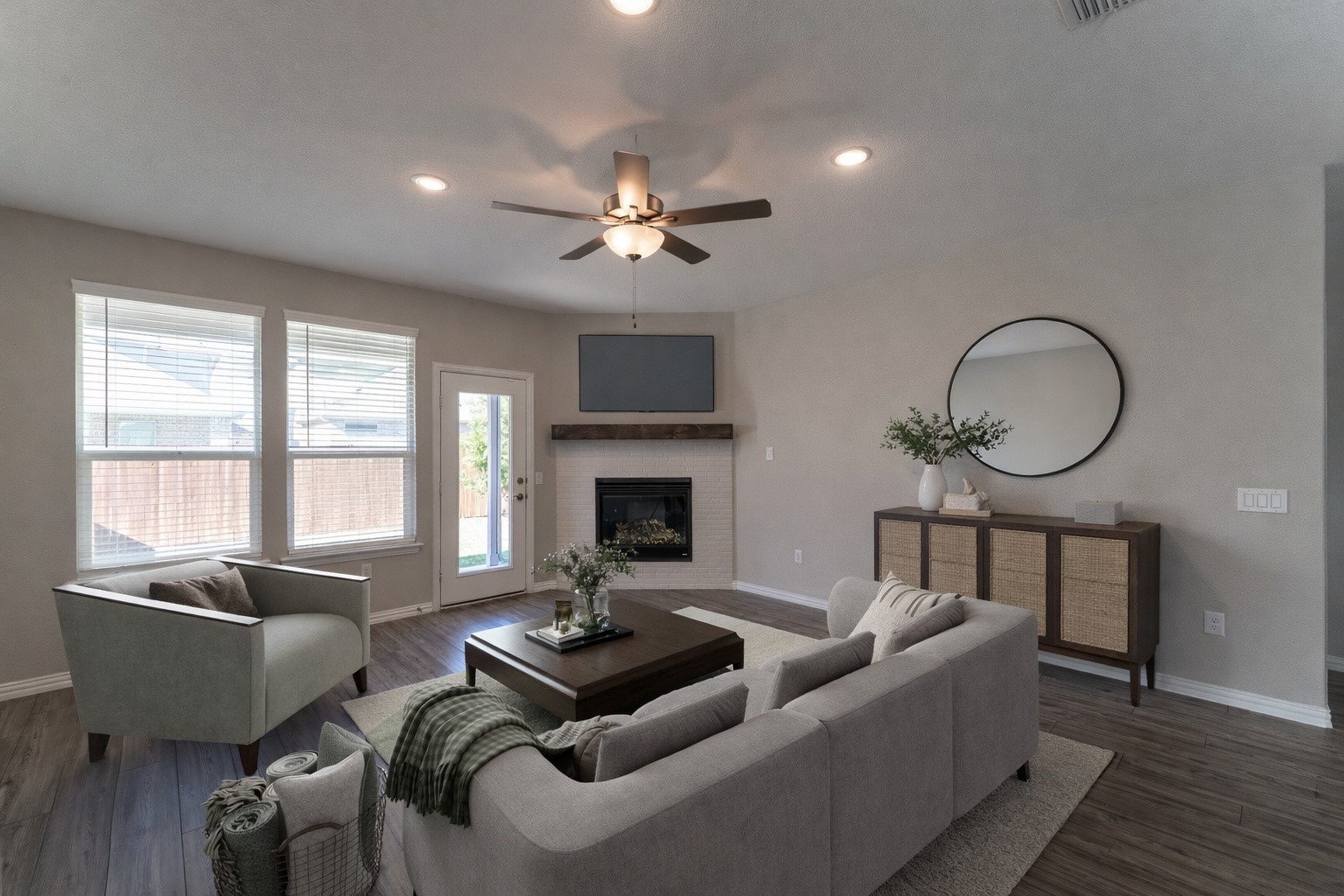 2020 Robert Street