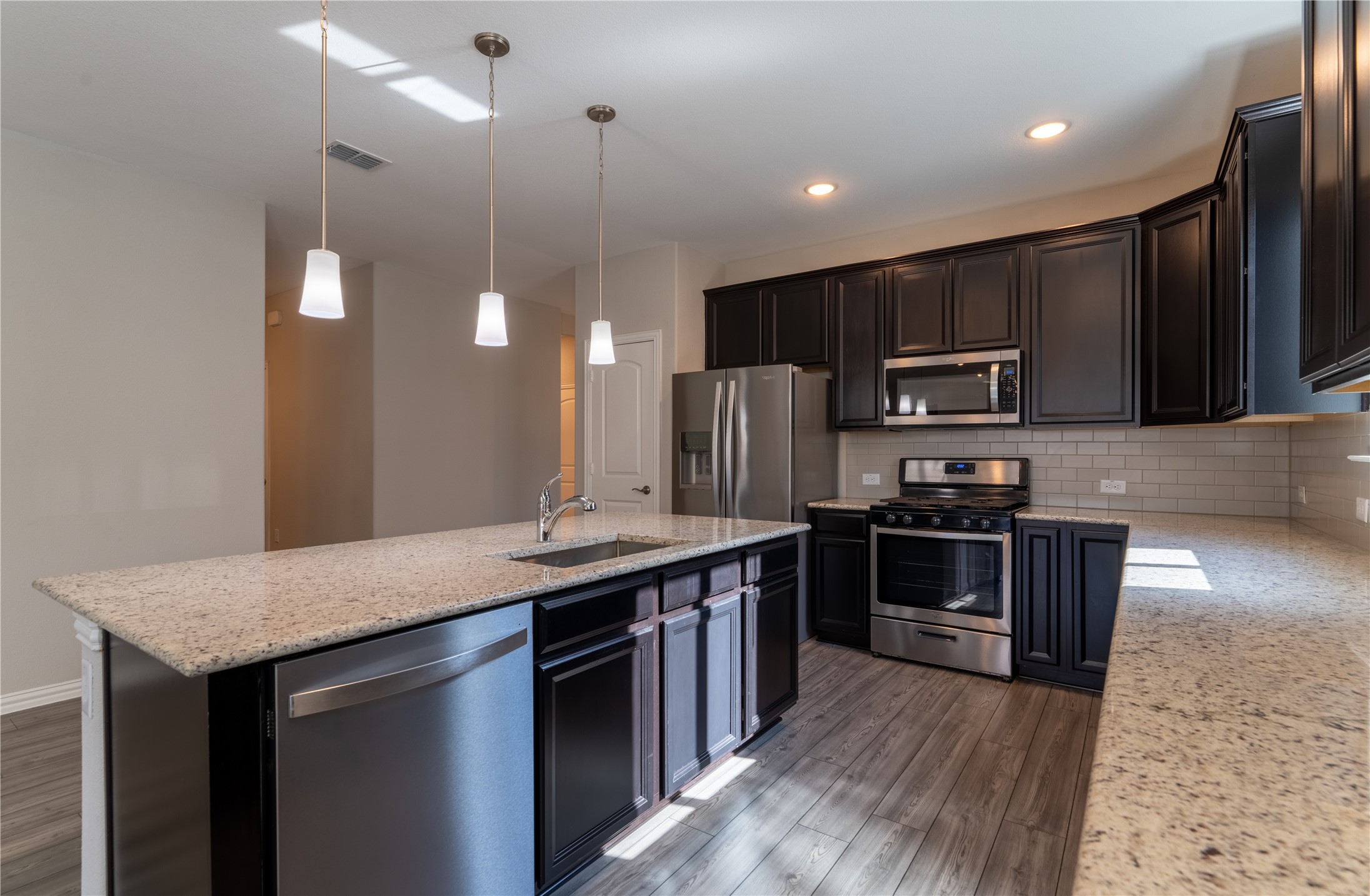 2020 Robert Street