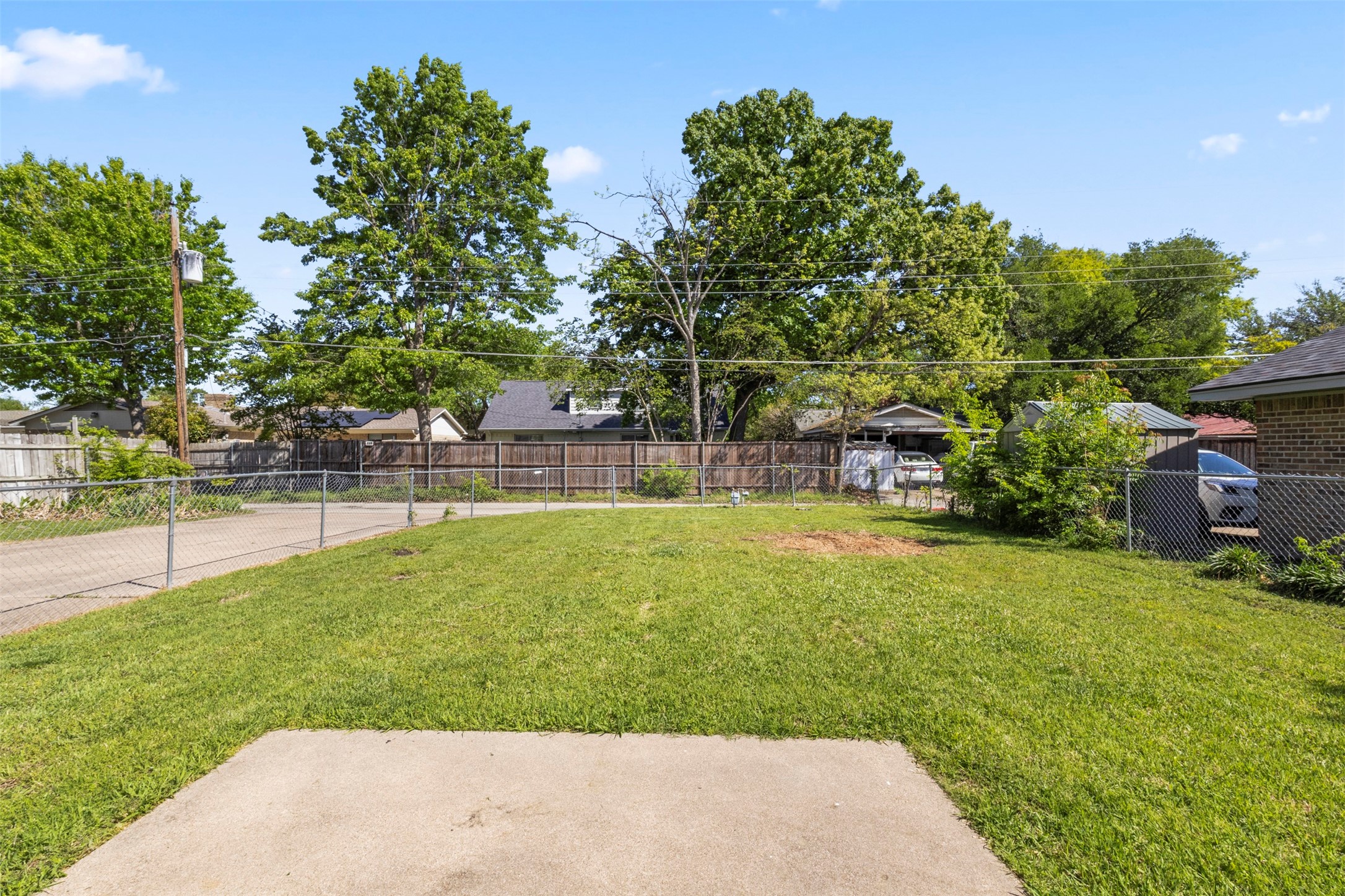 738 Kingswood Avenue