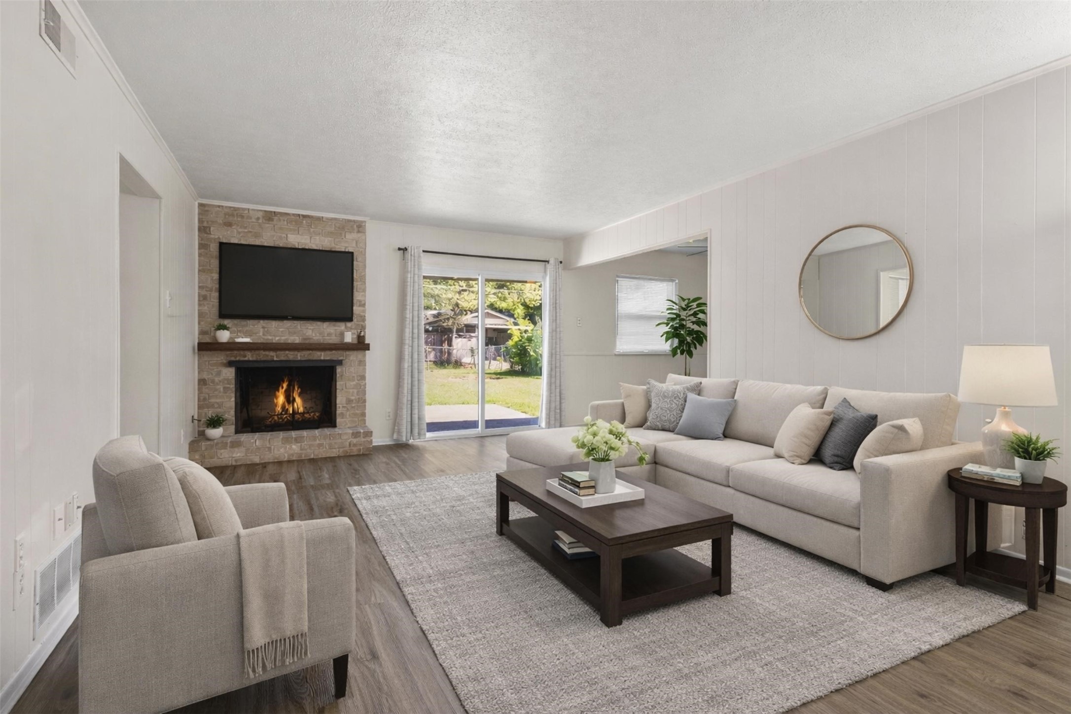 738 Kingswood Avenue