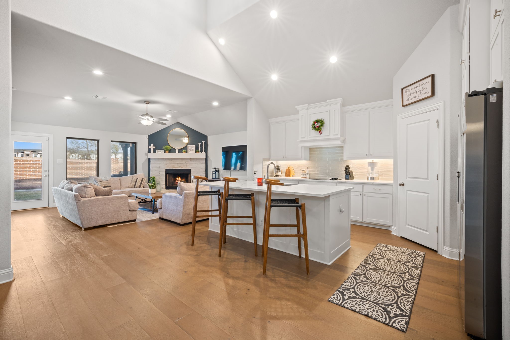 225 Lariat Trail