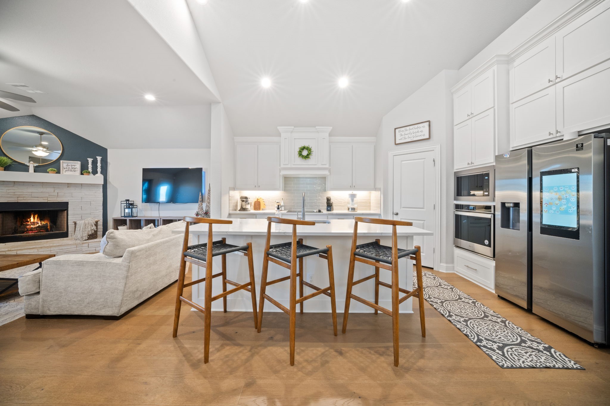 225 Lariat Trail