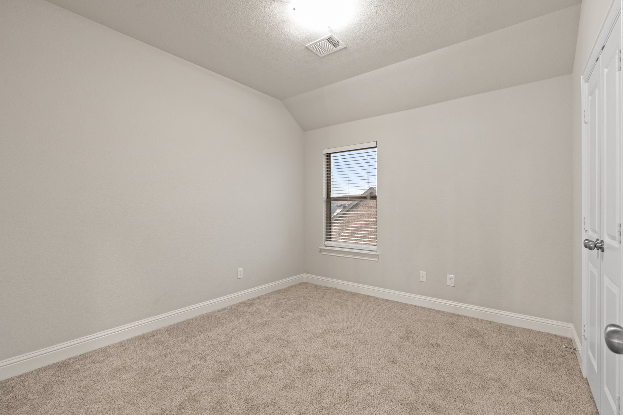 225 Lariat Trail