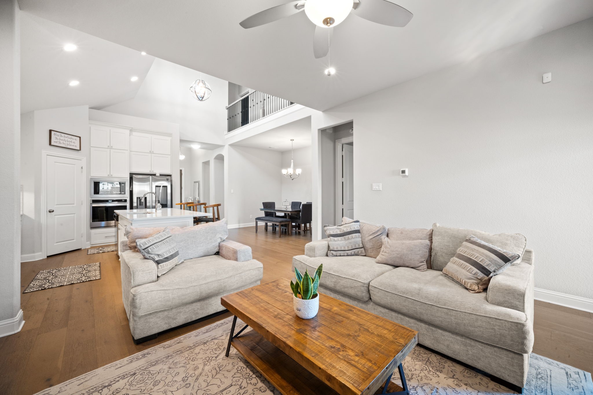 225 Lariat Trail